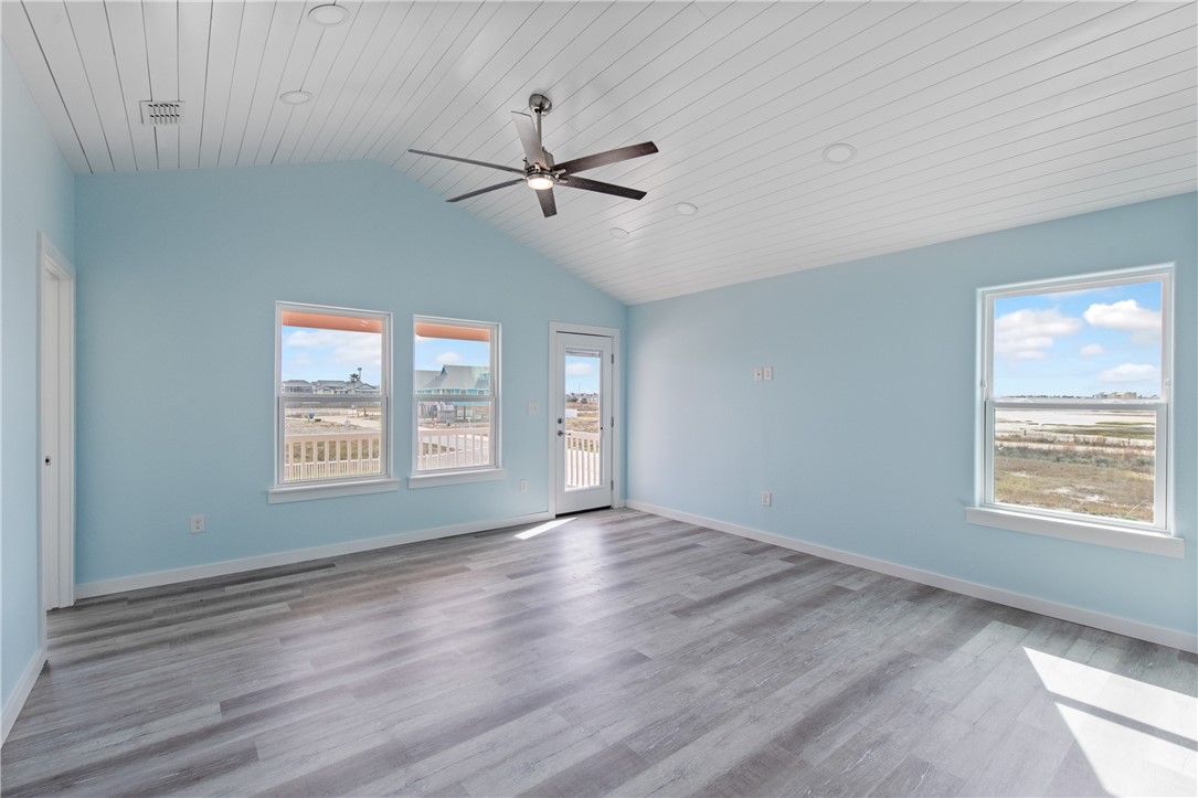 150 Flounder Property Photo 7