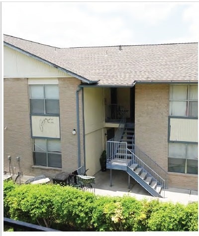 1634 W Woodlawn Ave Property Photo 5