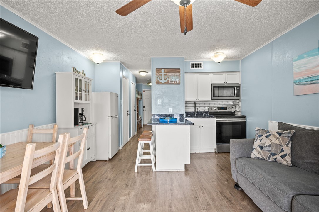3938 Surfside Blvd 3217 Property Photo 7
