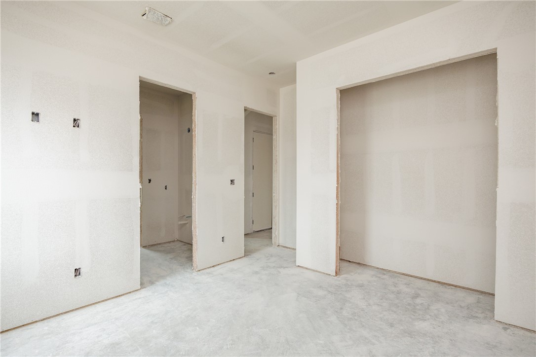 1470 Dragonstone Ct Property Photo 4