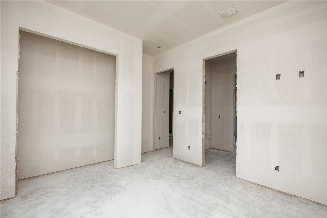 1470 Dragonstone Ct Property Photo 7