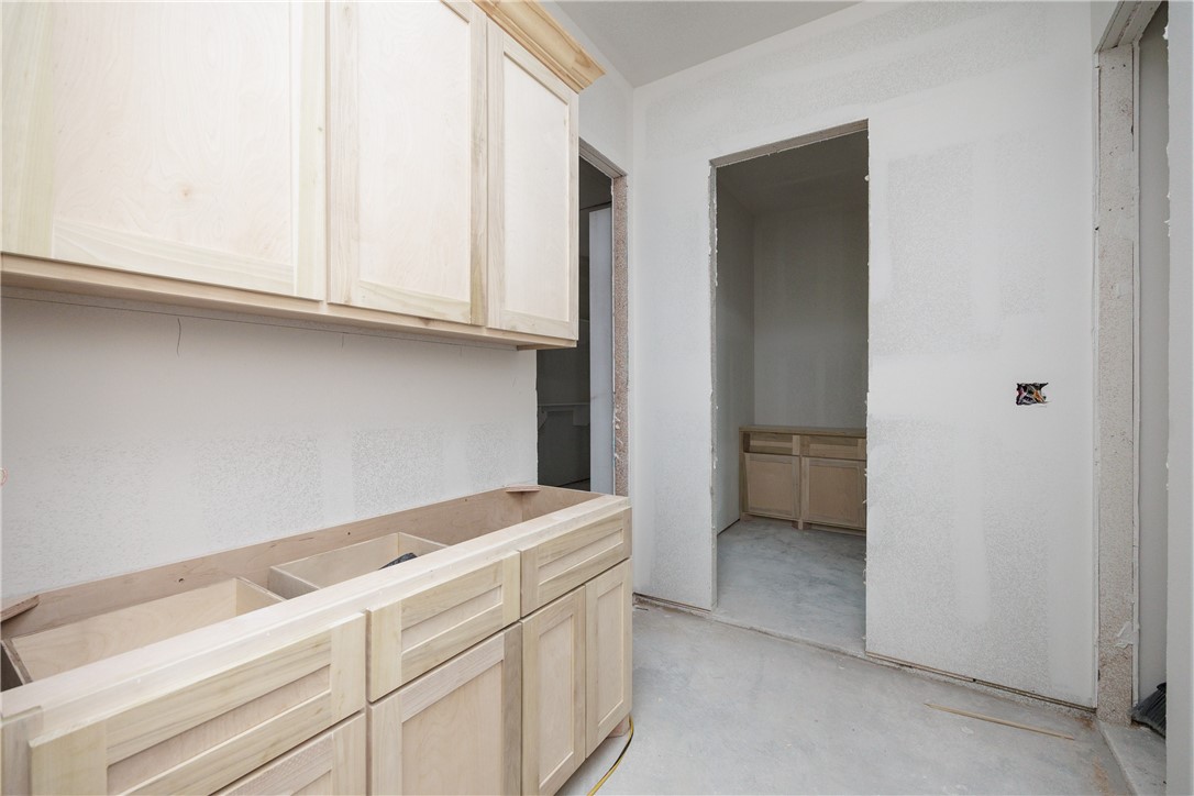 1470 Dragonstone Ct Property Photo 32