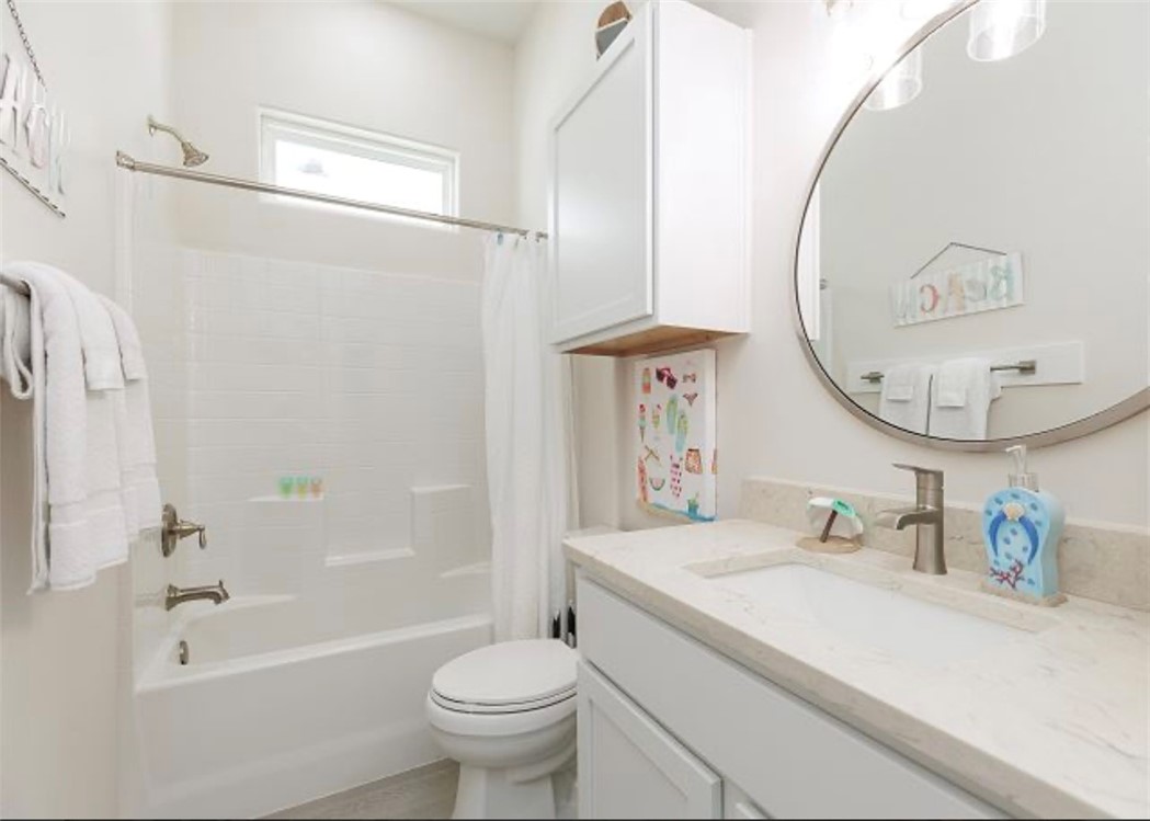 14915 Pirates Cove Dr Property Photo 23