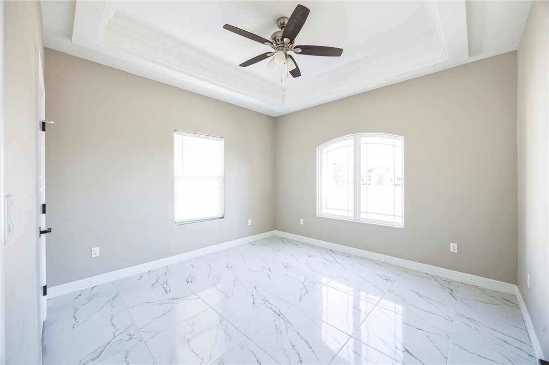 10705 N Sugar Bear Dr Property Photo 12