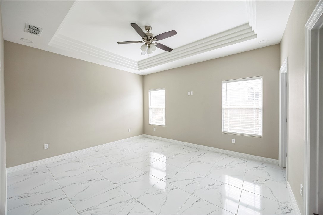 10705 N Sugar Bear Dr Property Photo 21