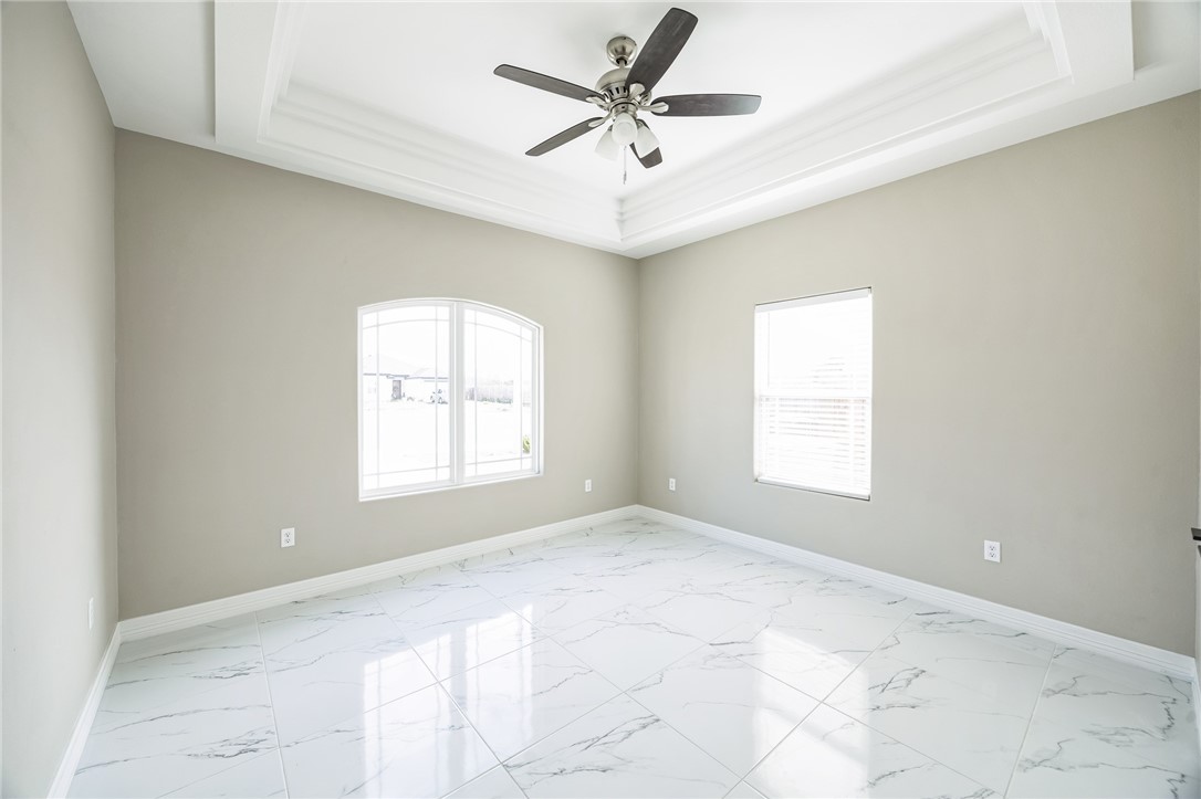 10705 N Sugar Bear Dr Property Photo 23