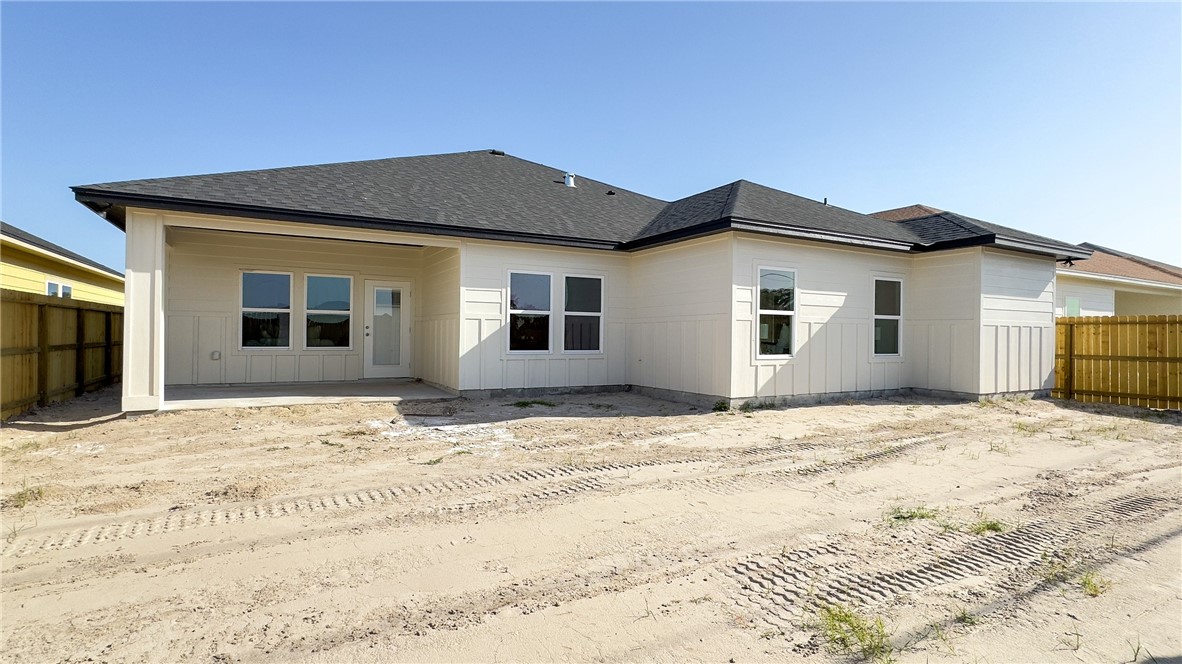 105 Traditions Dr Property Photo 33