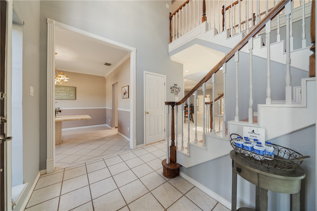 4513 Ammer Lake Dr Property Photo 3