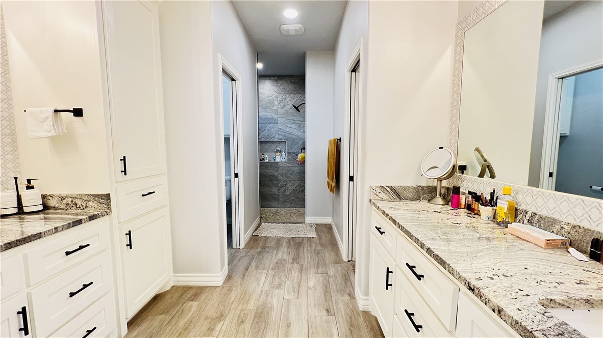 Undefined Property Photo 16