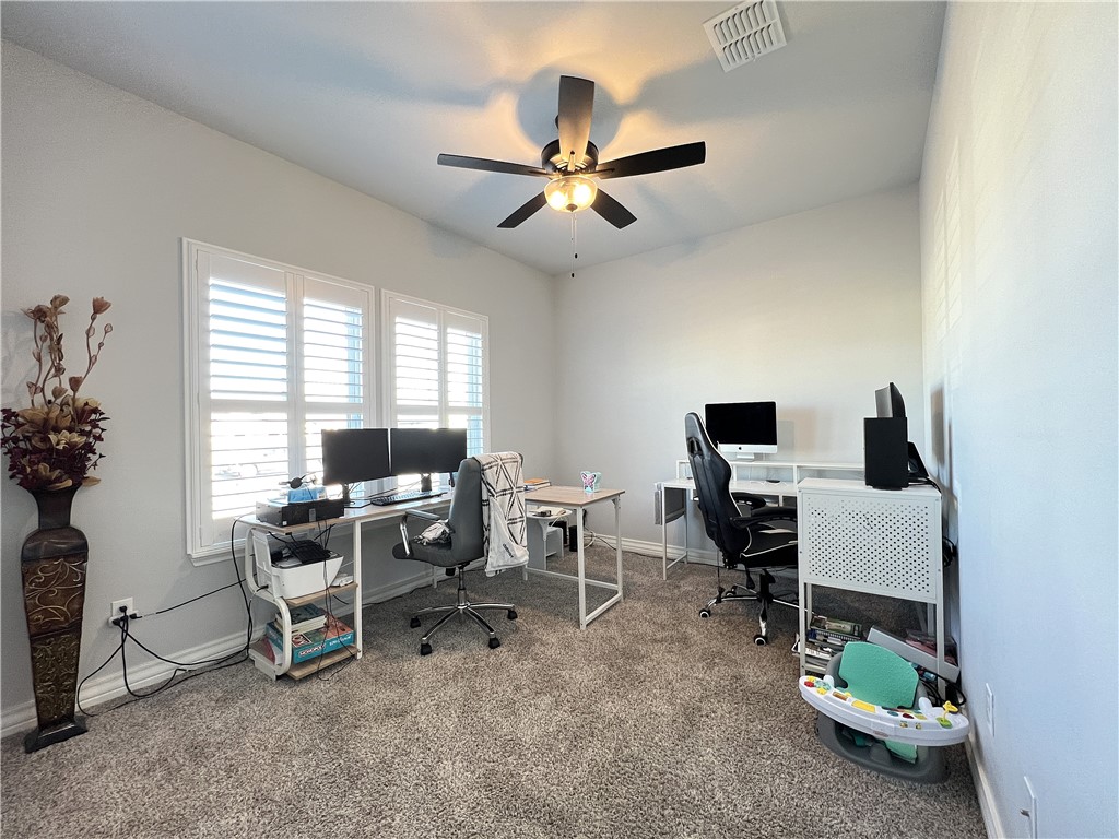Undefined Property Photo 21