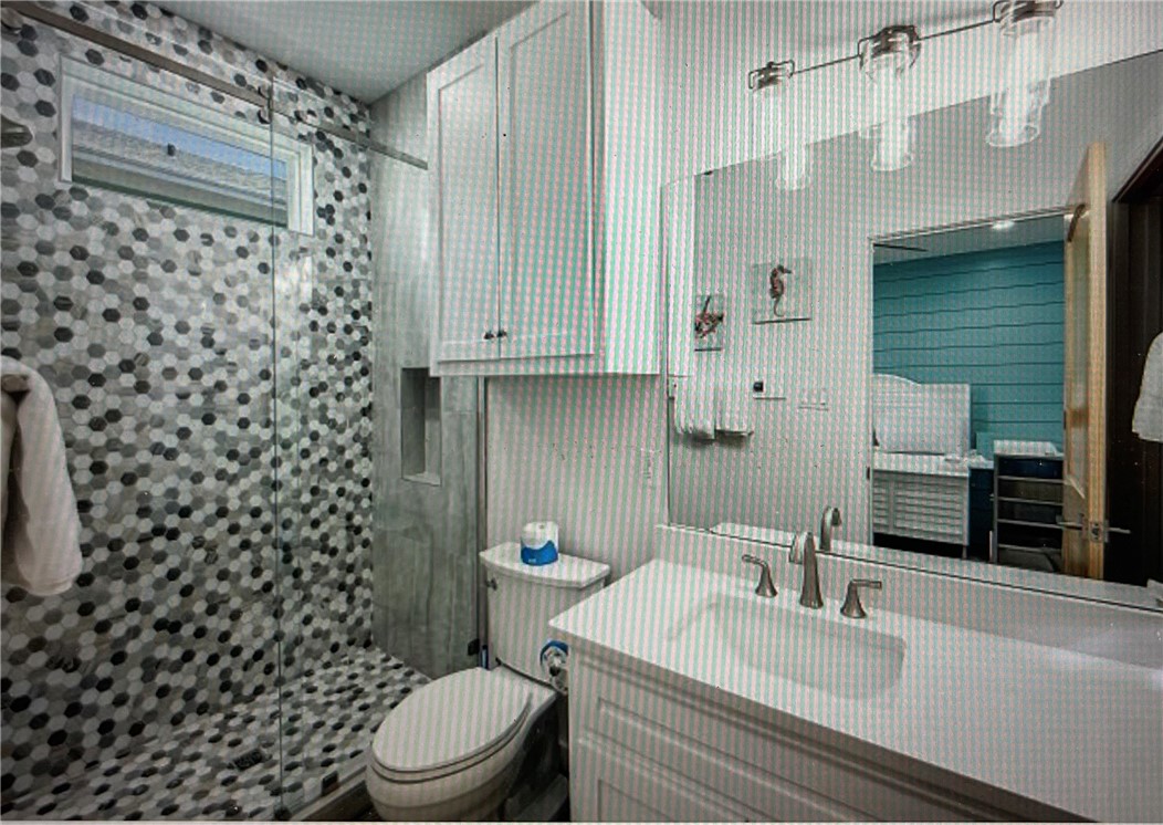 3087 N 11th St 300 Property Photo 12