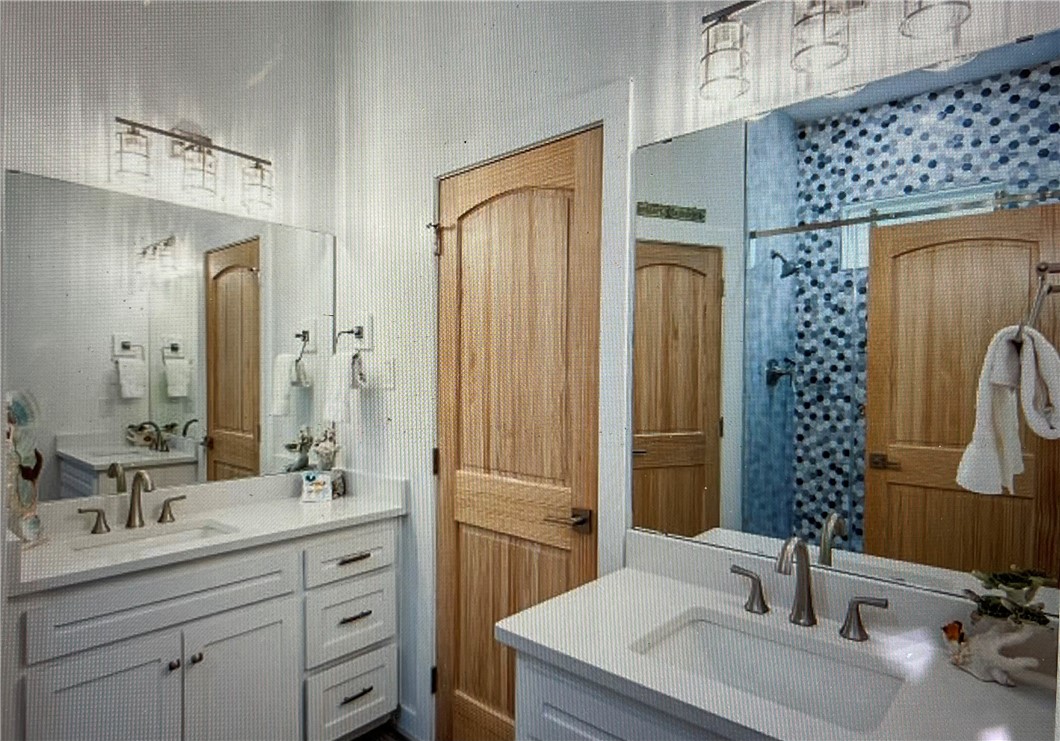 3087 N 11th St 300 Property Photo 24