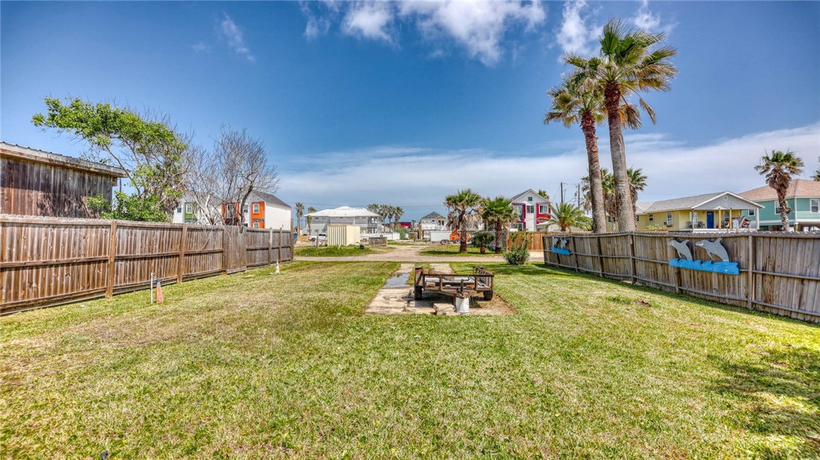 1510 Whispering Sands St Property Photo 2