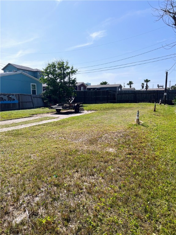 1510 Whispering Sands St Property Photo 4
