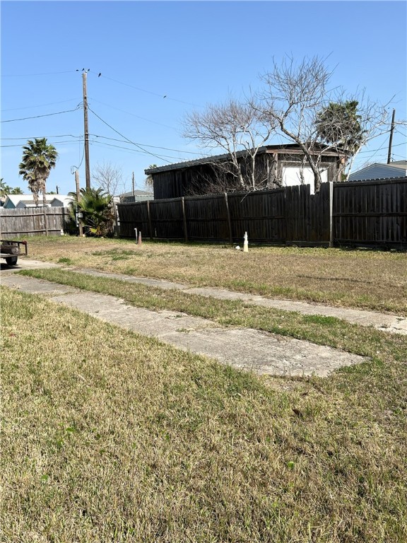 1510 Whispering Sands St Property Photo 30