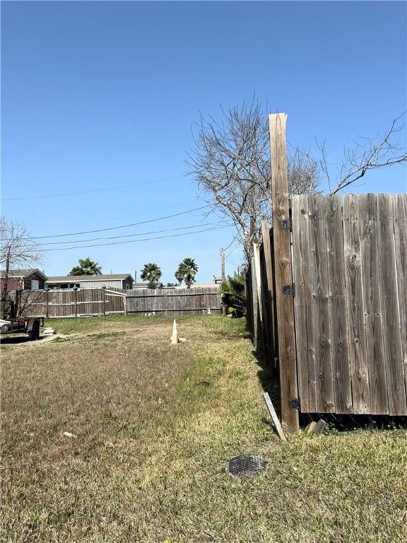 1510 Whispering Sands St Property Photo 40