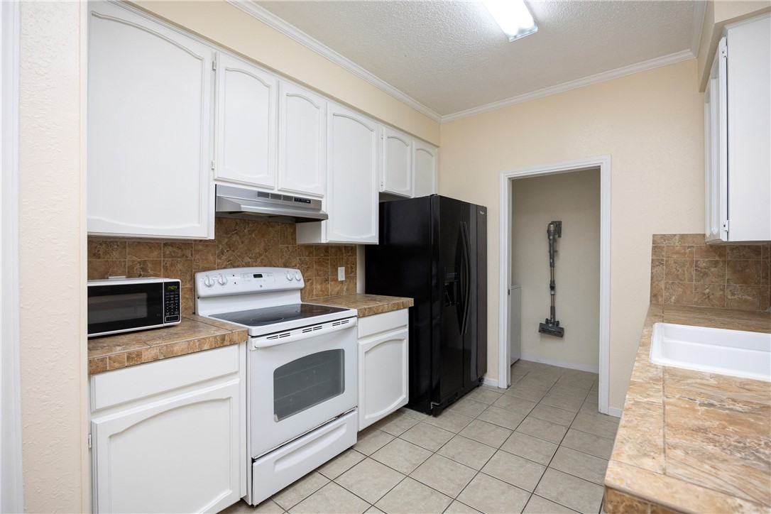 3052 Quail Springs A-2 Property Photo 4