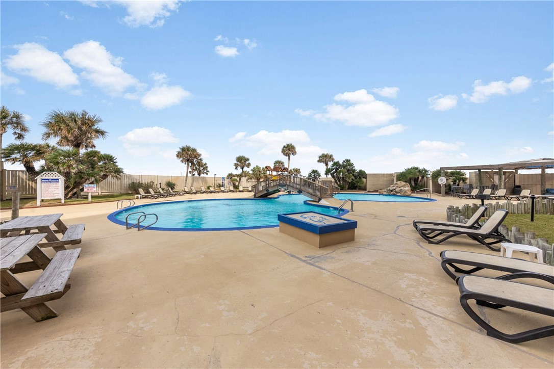 6649 Seacomber Dr 306 Property Photo 29