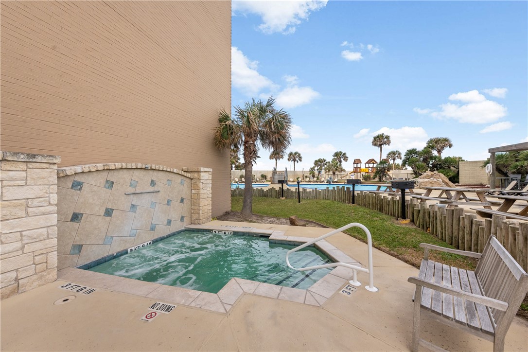 6649 Seacomber Dr 306 Property Photo 30