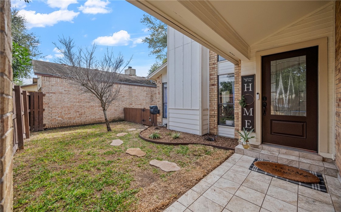 4713 Sierra Blanca Blvd Property Photo 2