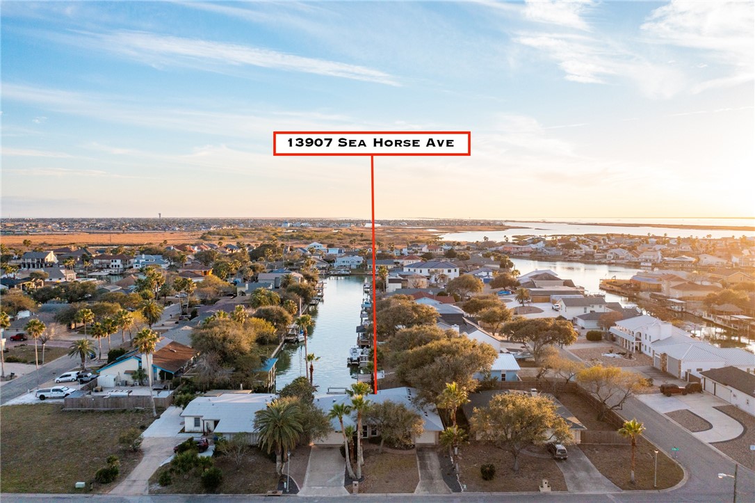 13907 Sea Horse Ave Property Photo 3