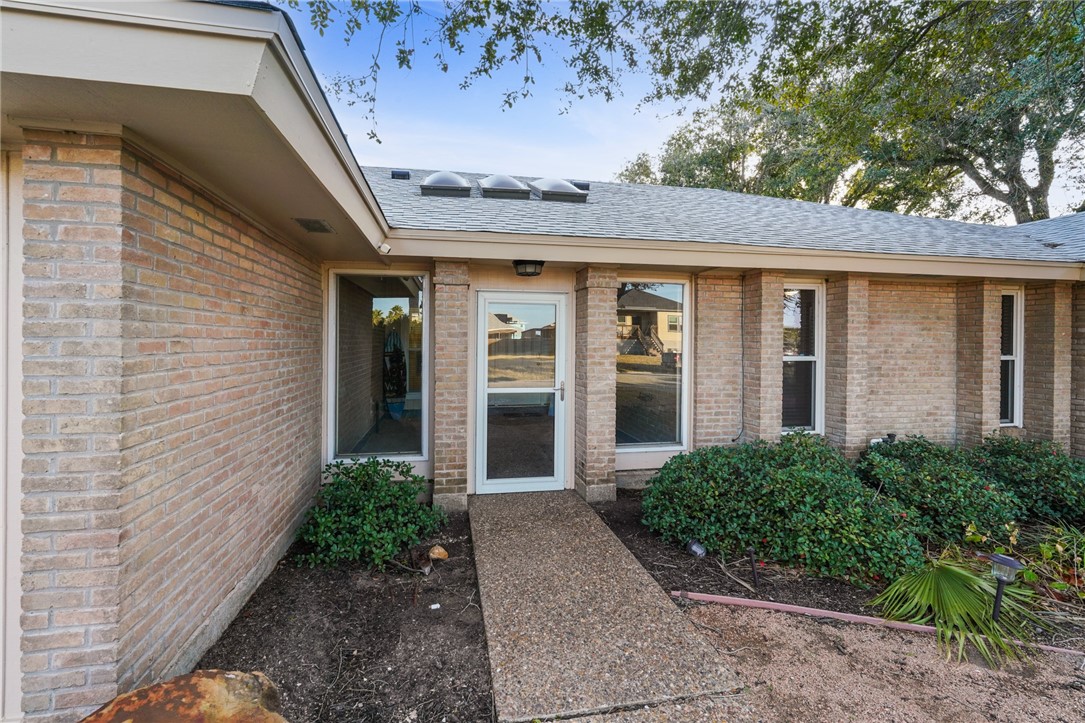 13907 Sea Horse Ave Property Photo 7