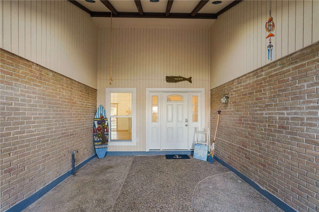 13907 Sea Horse Ave Property Photo 8