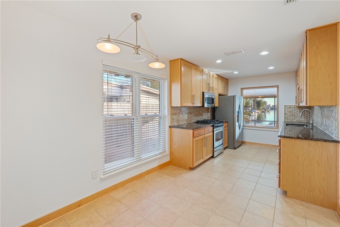 13907 Sea Horse Ave Property Photo 16