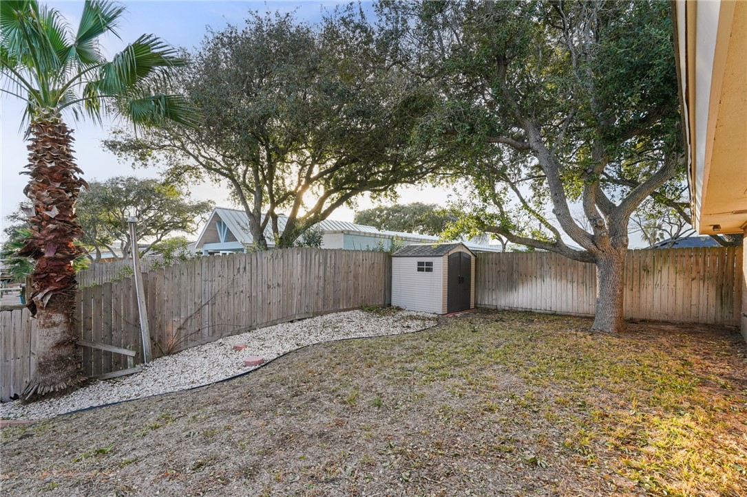 13907 Sea Horse Ave Property Photo 36