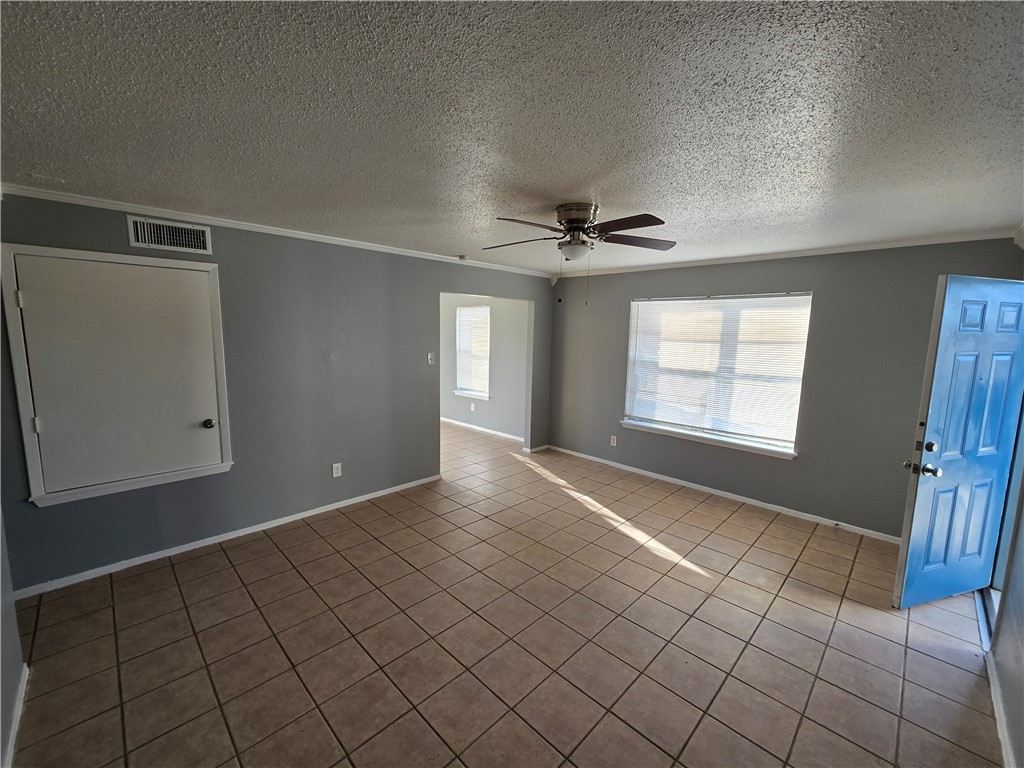 937 Quetzal St 2 Property Photo 4