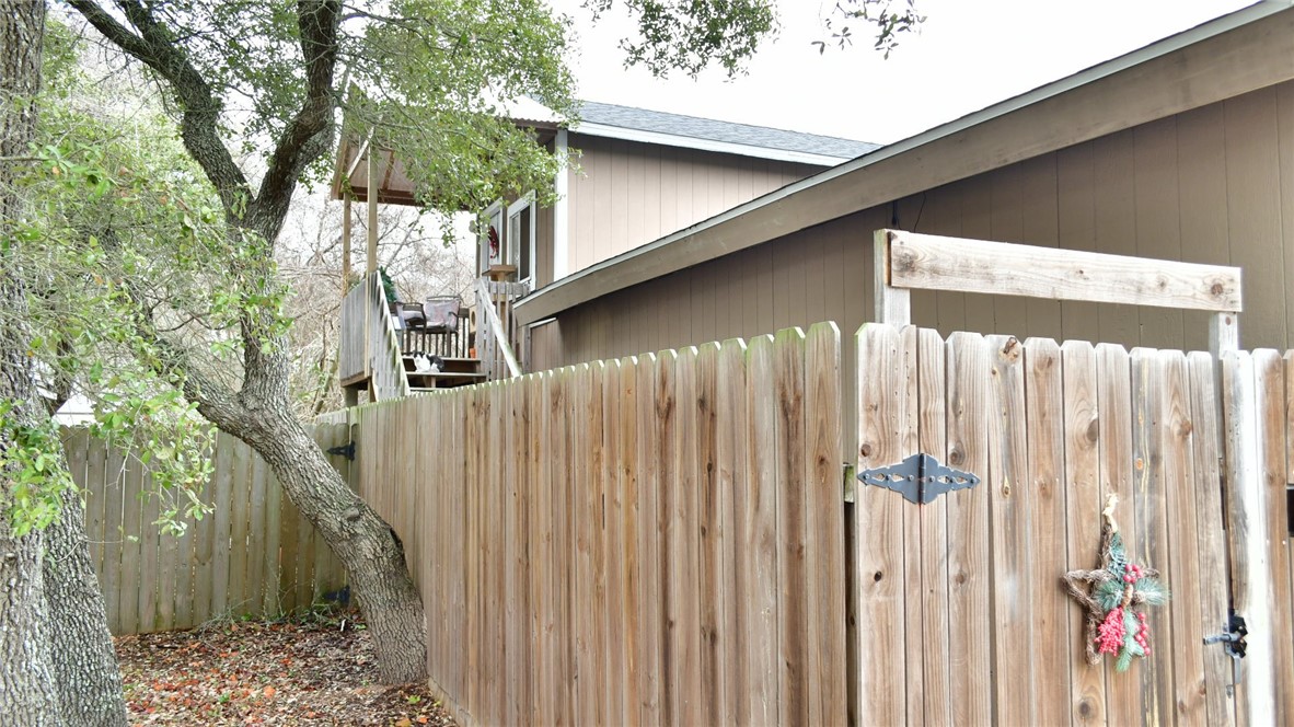 129 S Verne St Property Photo 5