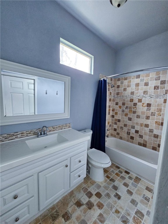 129 S Verne St Property Photo 17