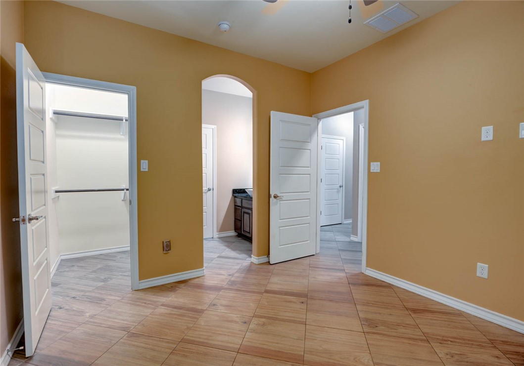3702 E Lake Dr Property Photo 17
