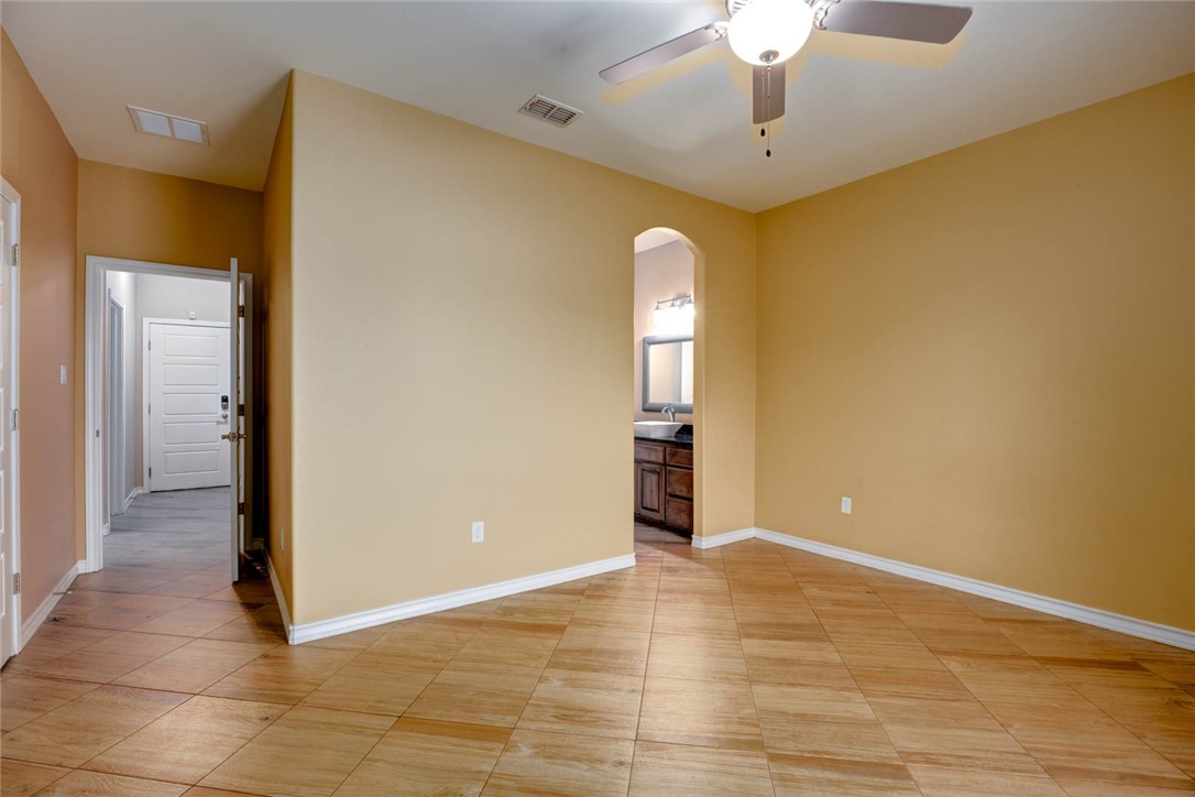 3702 E Lake Dr Property Photo 19