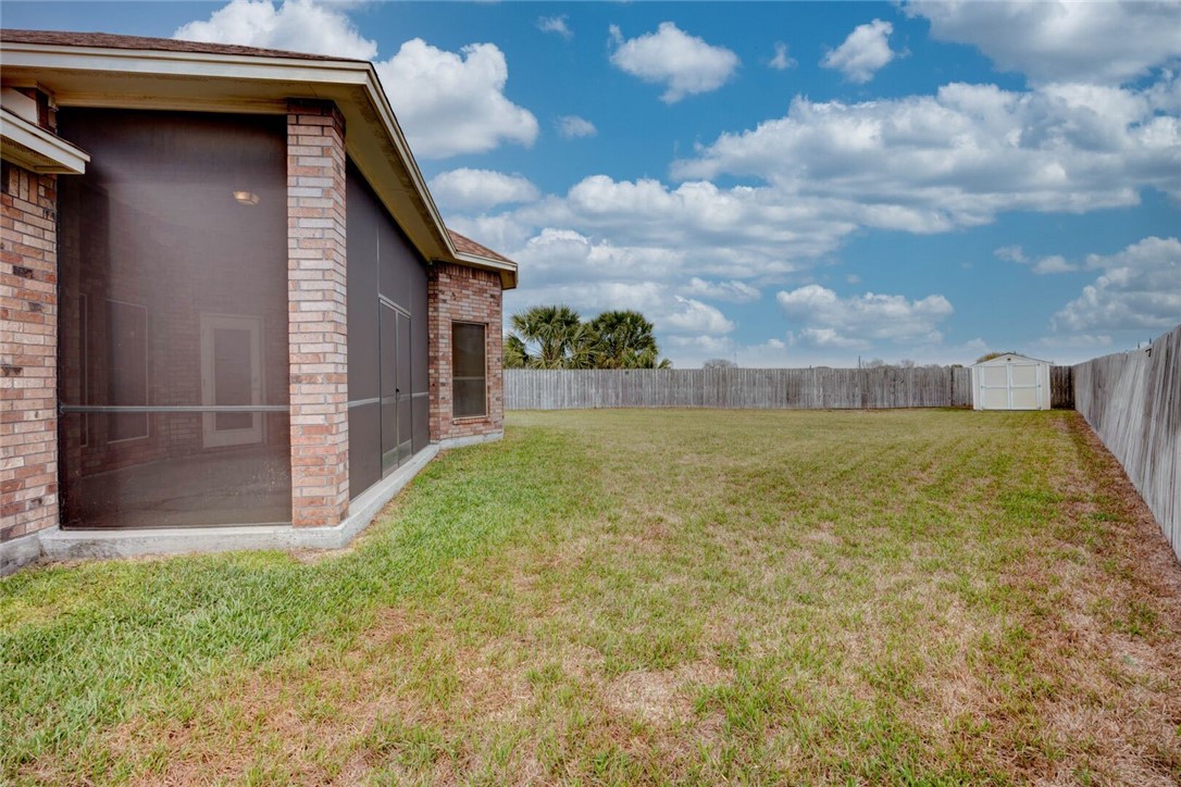 3702 E Lake Dr Property Photo 30
