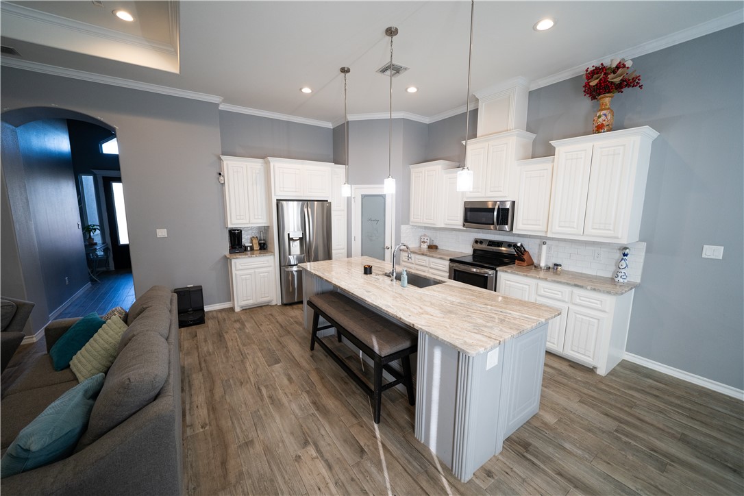 5709 Bella Di Giorno Dr Property Photo 5