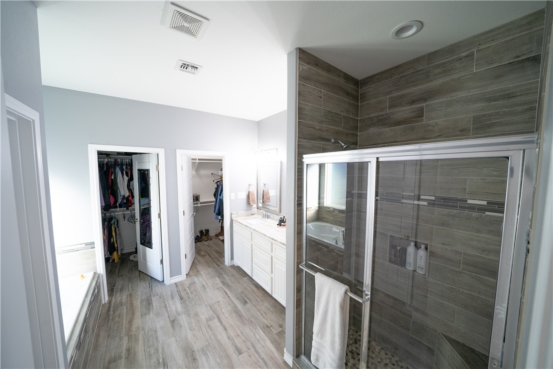 5709 Bella Di Giorno Dr Property Photo 11