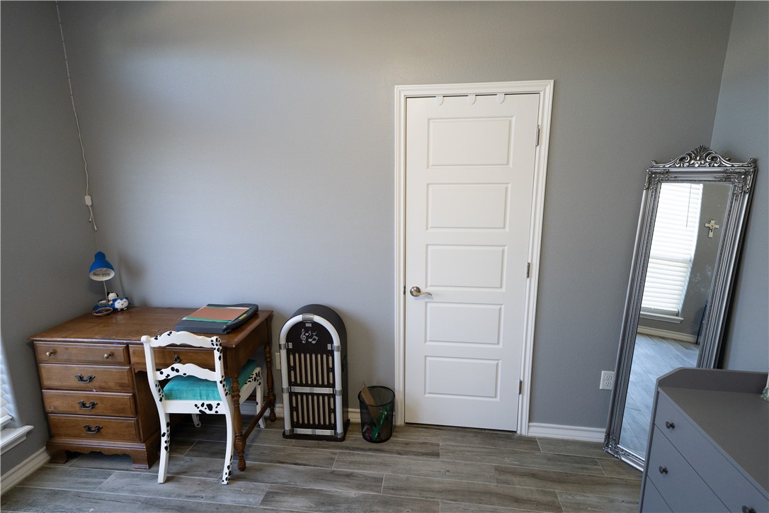 5709 Bella Di Giorno Dr Property Photo 23