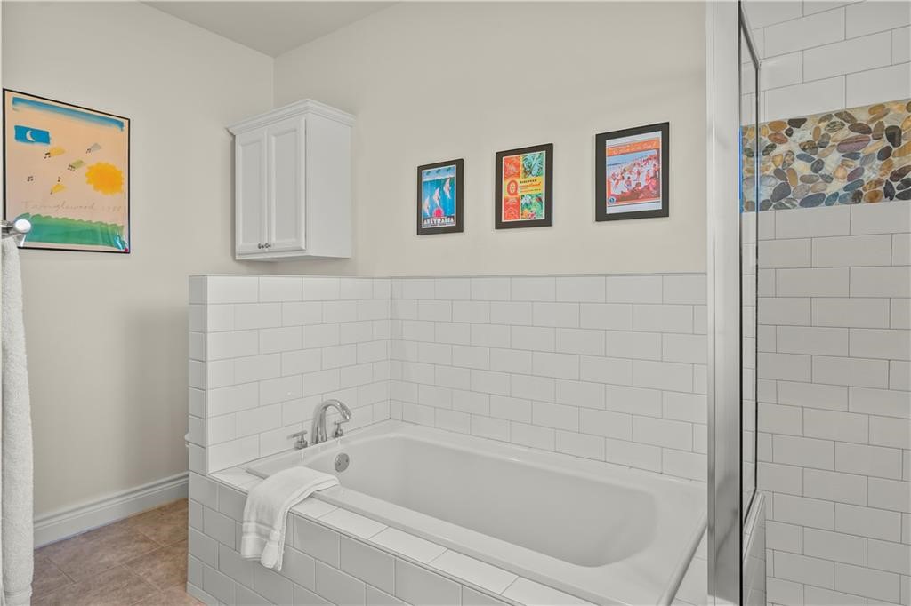 1833 S 11th St F-4 Property Photo 27
