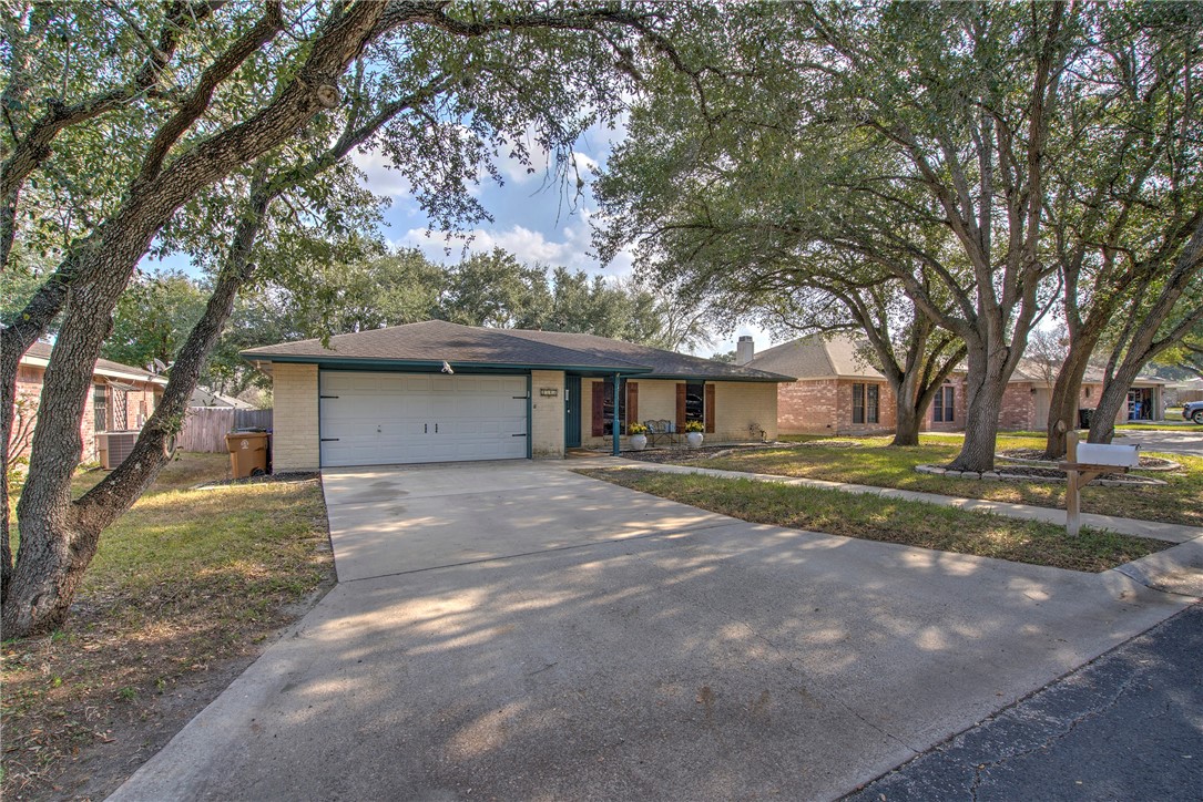 4318 Pecan Bayou Ct Property Photo 2