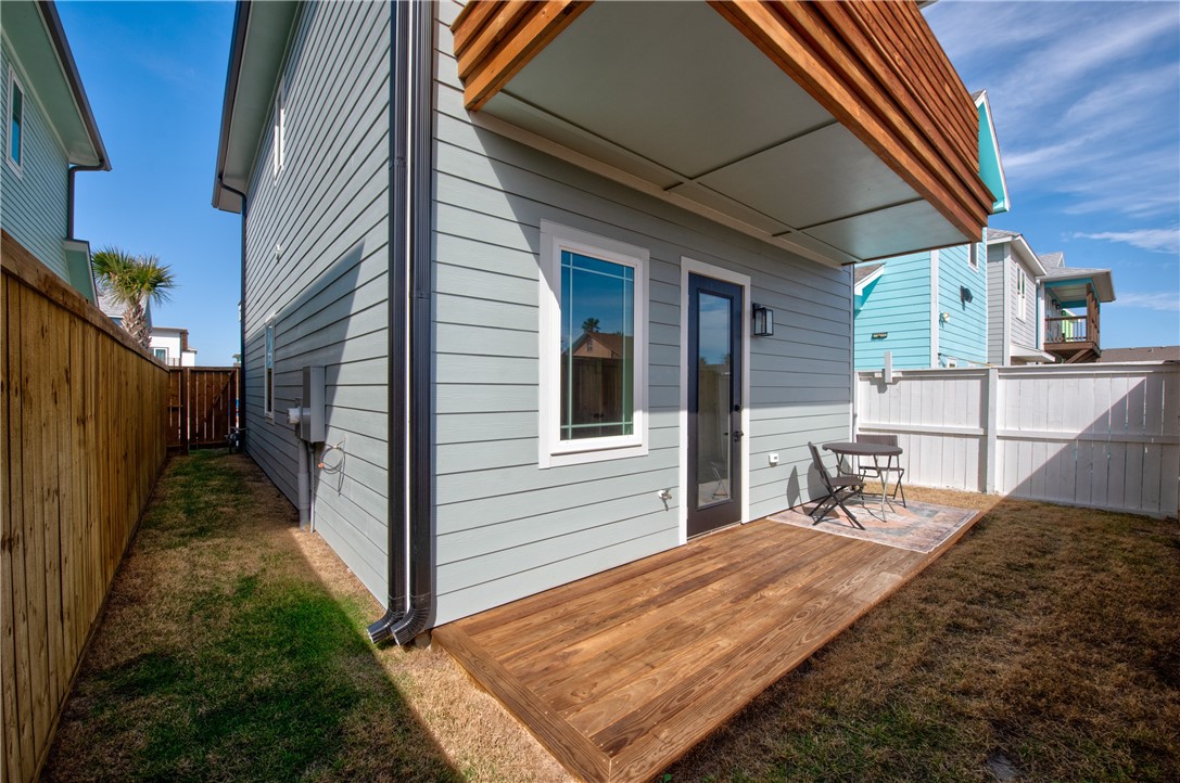 240 Nautilus St Property Photo 37