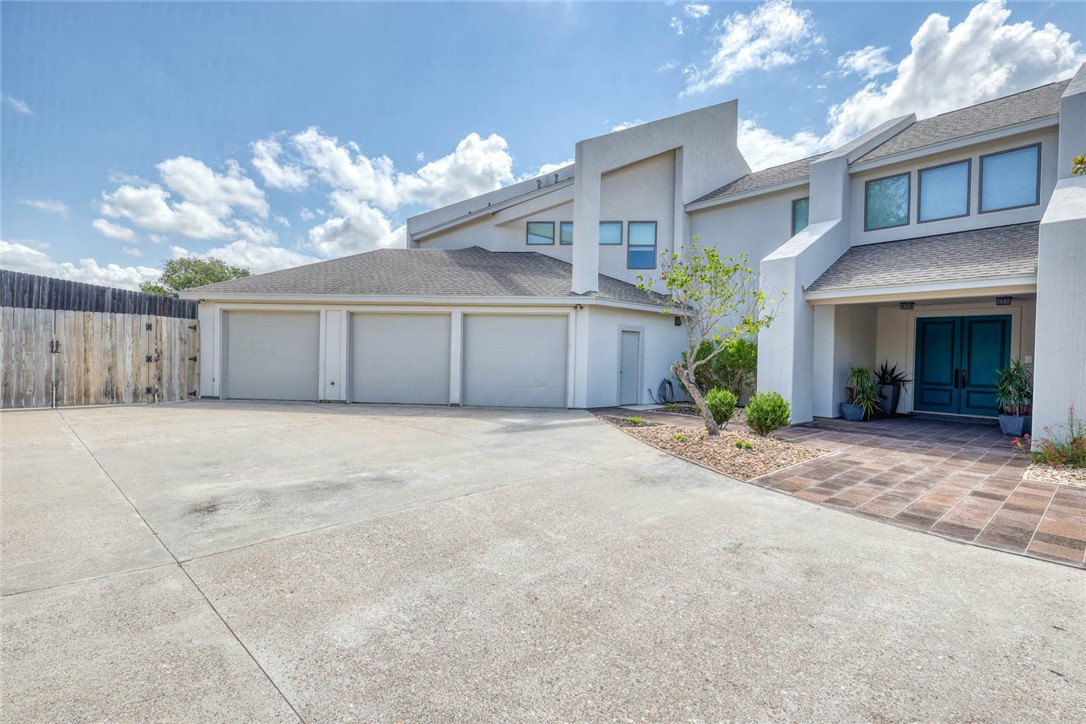 14722 Beal Dr Property Photo 3