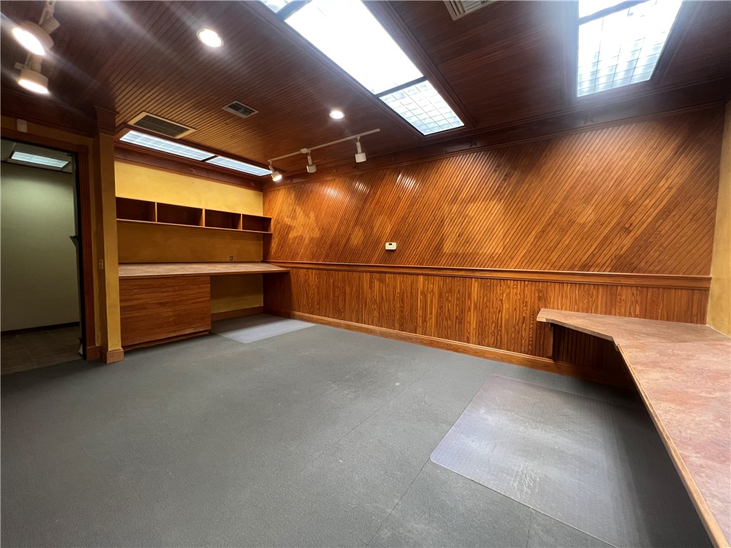 205 Profit Dr Property Photo 12