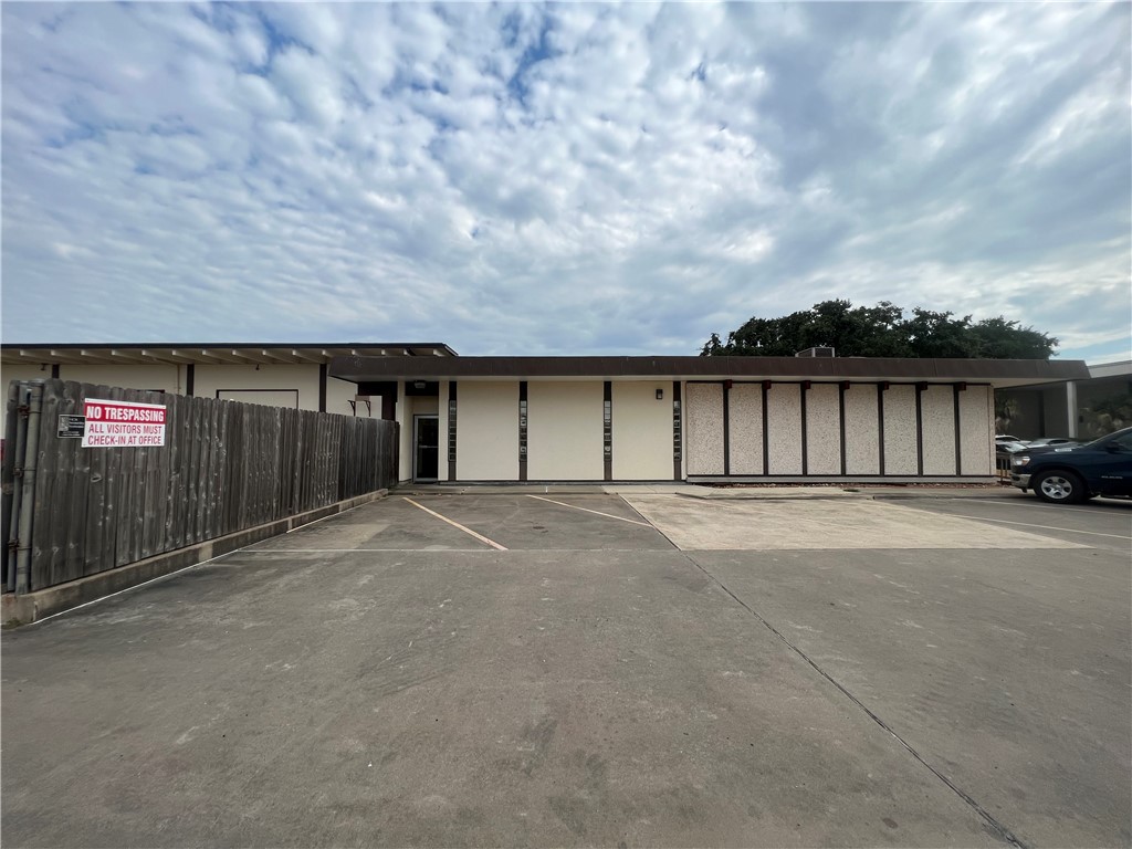 205 Profit Dr Property Photo 33
