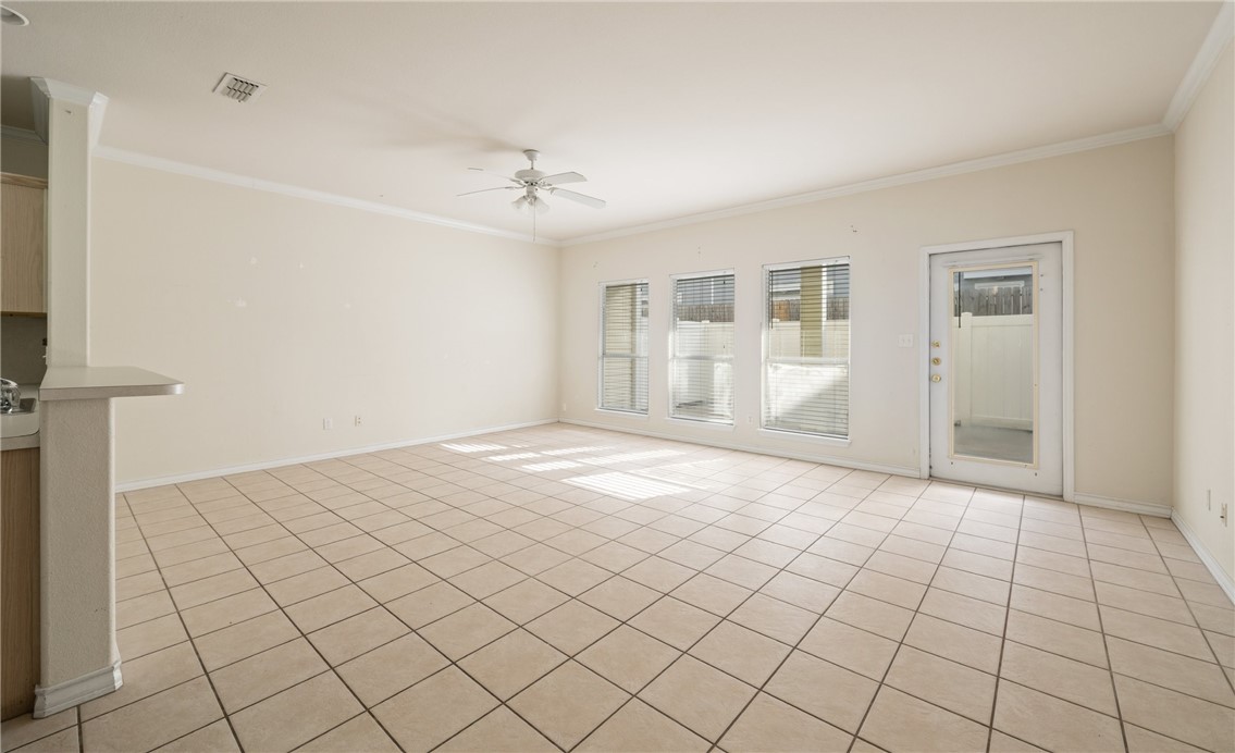 15110 Leeward Dr 303 Property Photo 8