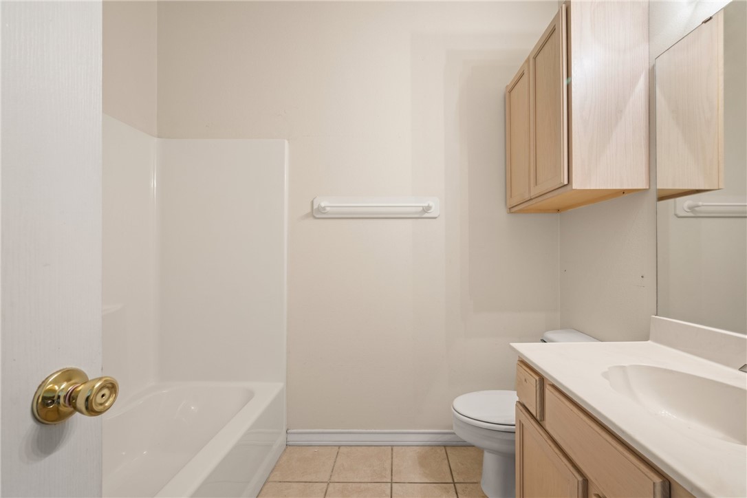 15110 Leeward Dr 303 Property Photo 13