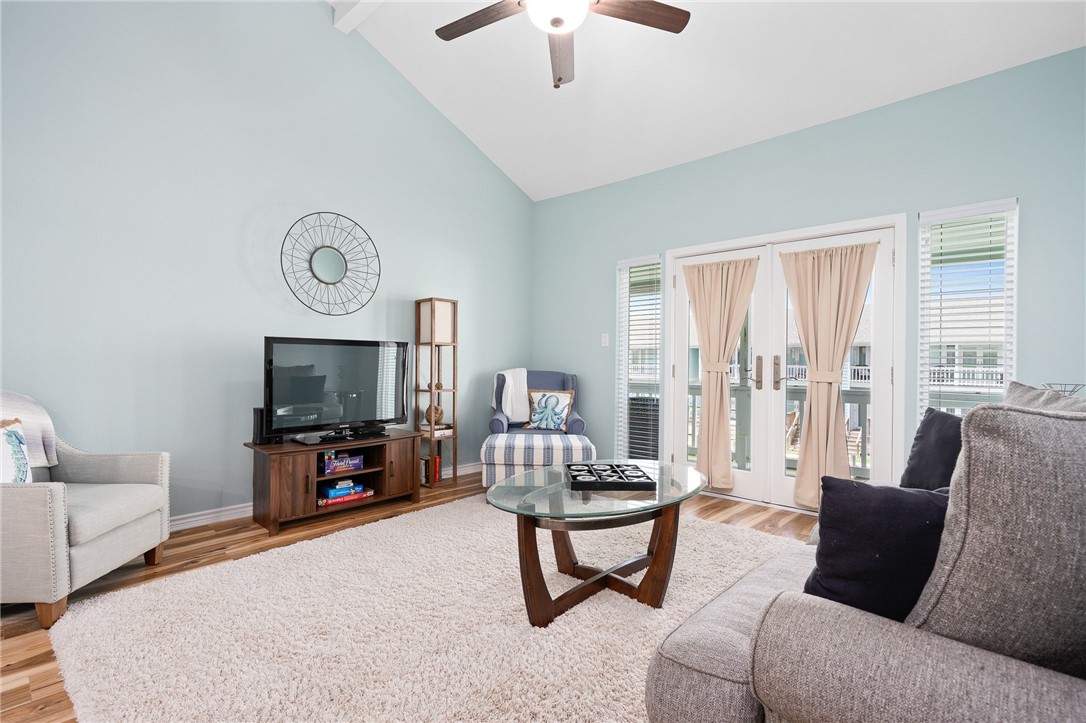 609 Lauderdale Dr Property Photo 14