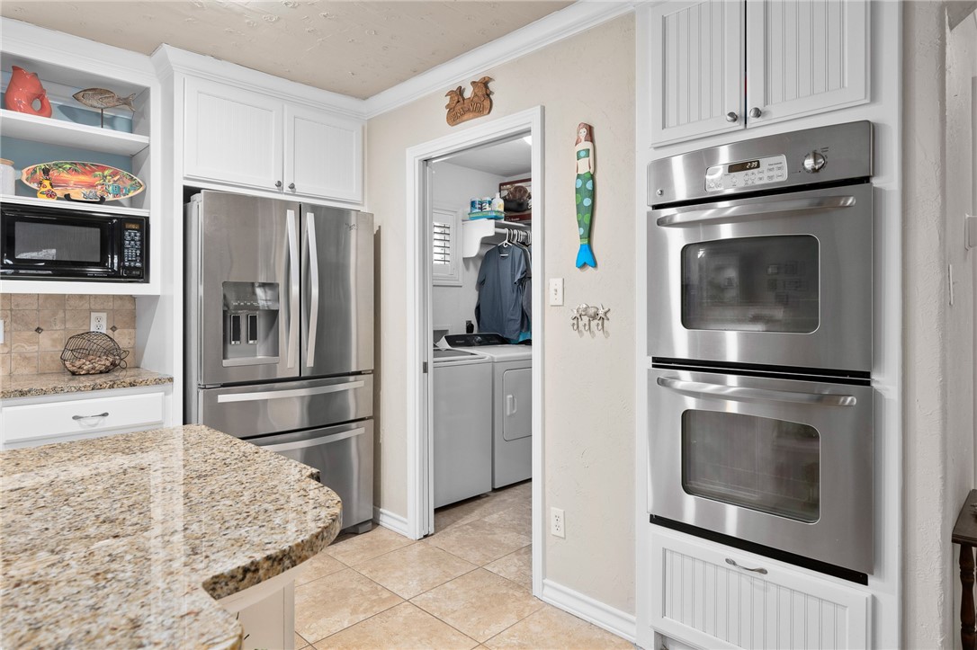 316 Inglewood Property Photo 11