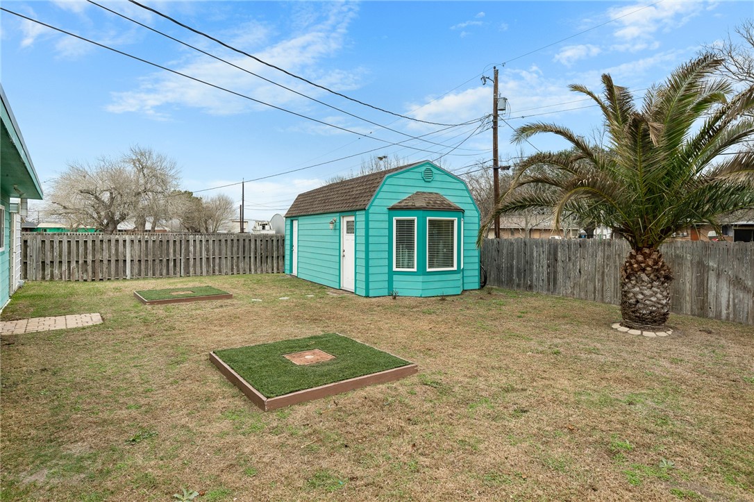 316 Inglewood Property Photo 32