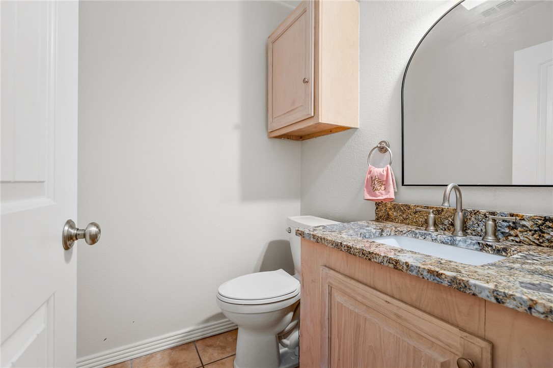 17 Circle Lake Dr Property Photo 13